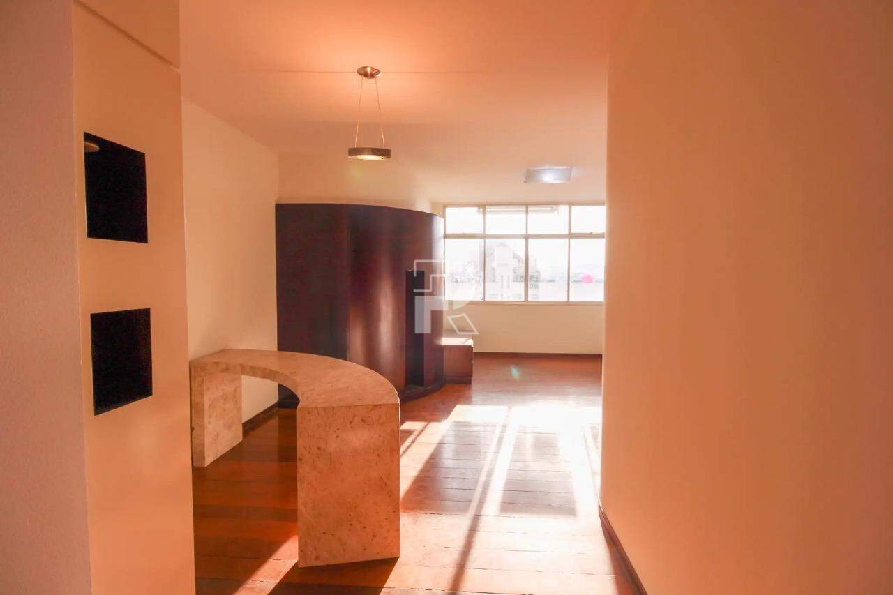 Apartamento à venda, 4 quartos, 1 suíte, 2 vagas, Funcionários - Belo Horizonte/MG