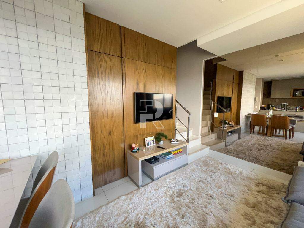 Apartamento duplex à venda em andar alto com vista para o vale com 2 vagas, 2 suítes e lavabo no Inovatto