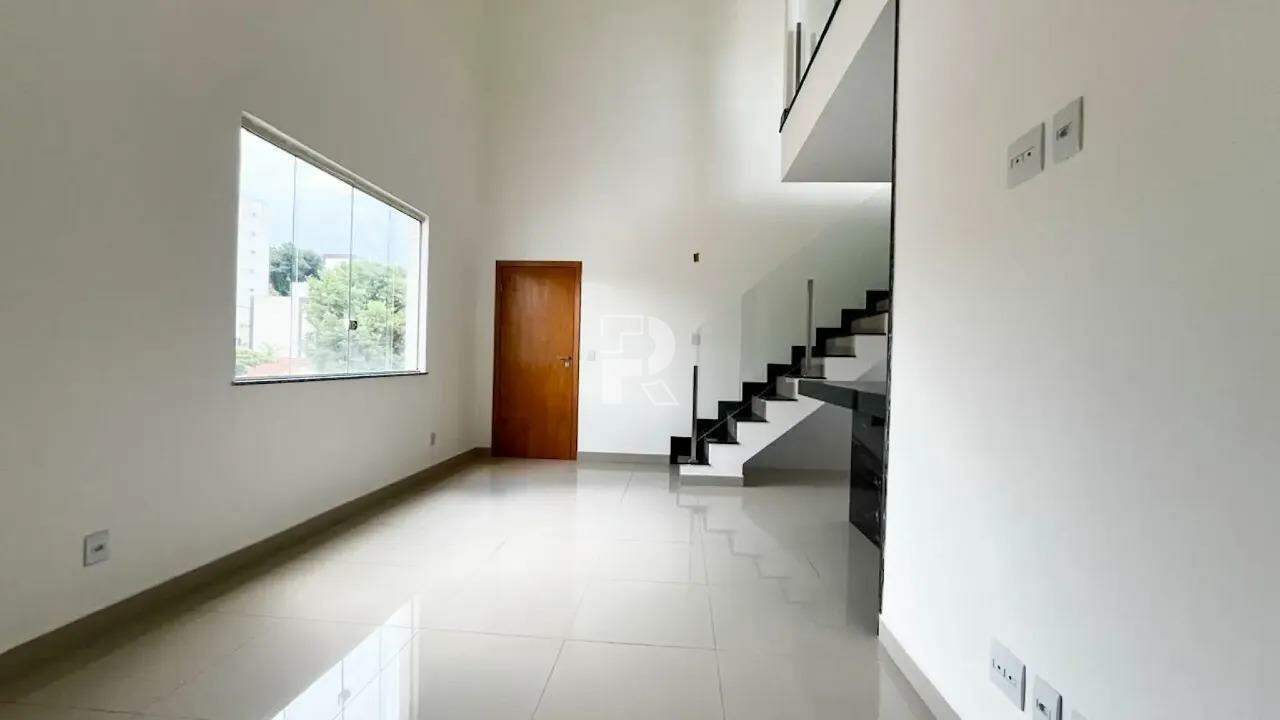 Cobertura Duplex de aproximadamente 130m² à venda - 2 suítes e 3 vagas. 