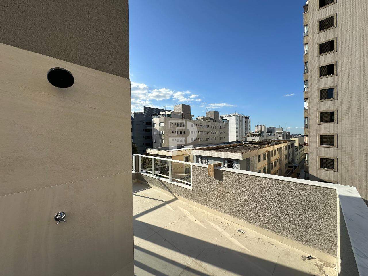 Cobertura à venda, 2 quartos, 1 suíte, 2 vagas, Santa Efigênia - Belo Horizonte/MG