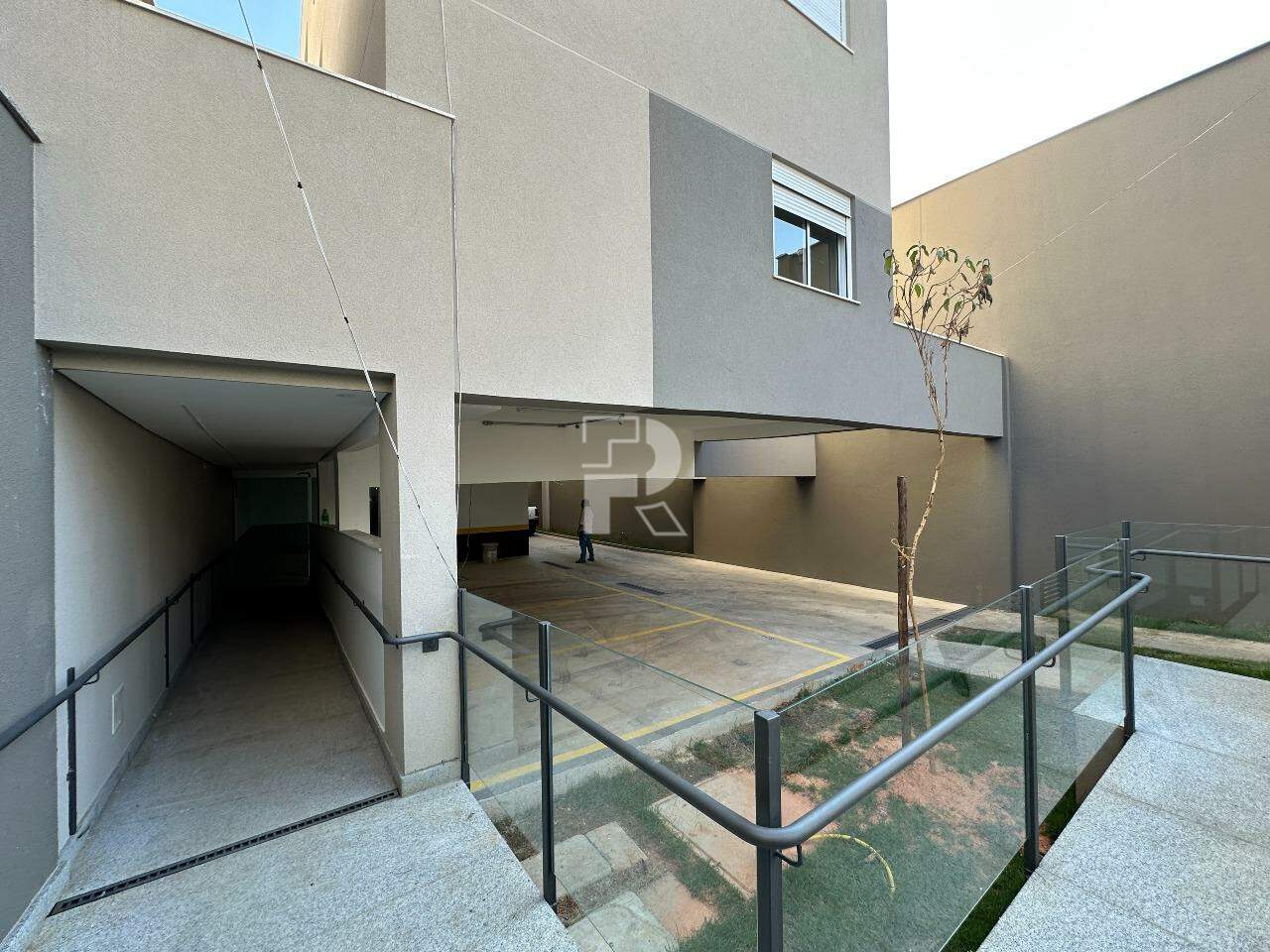 Apartamento à venda, 2 quartos, 1 suíte, 2 vagas, Santa Efigênia - Belo Horizonte/MG