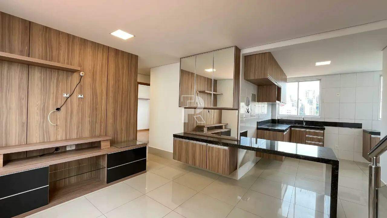 Cobertura Duplex à Venda – 3 Quartos, 1 Suíte, 2 Vagas – 130m² – Santo Antônio