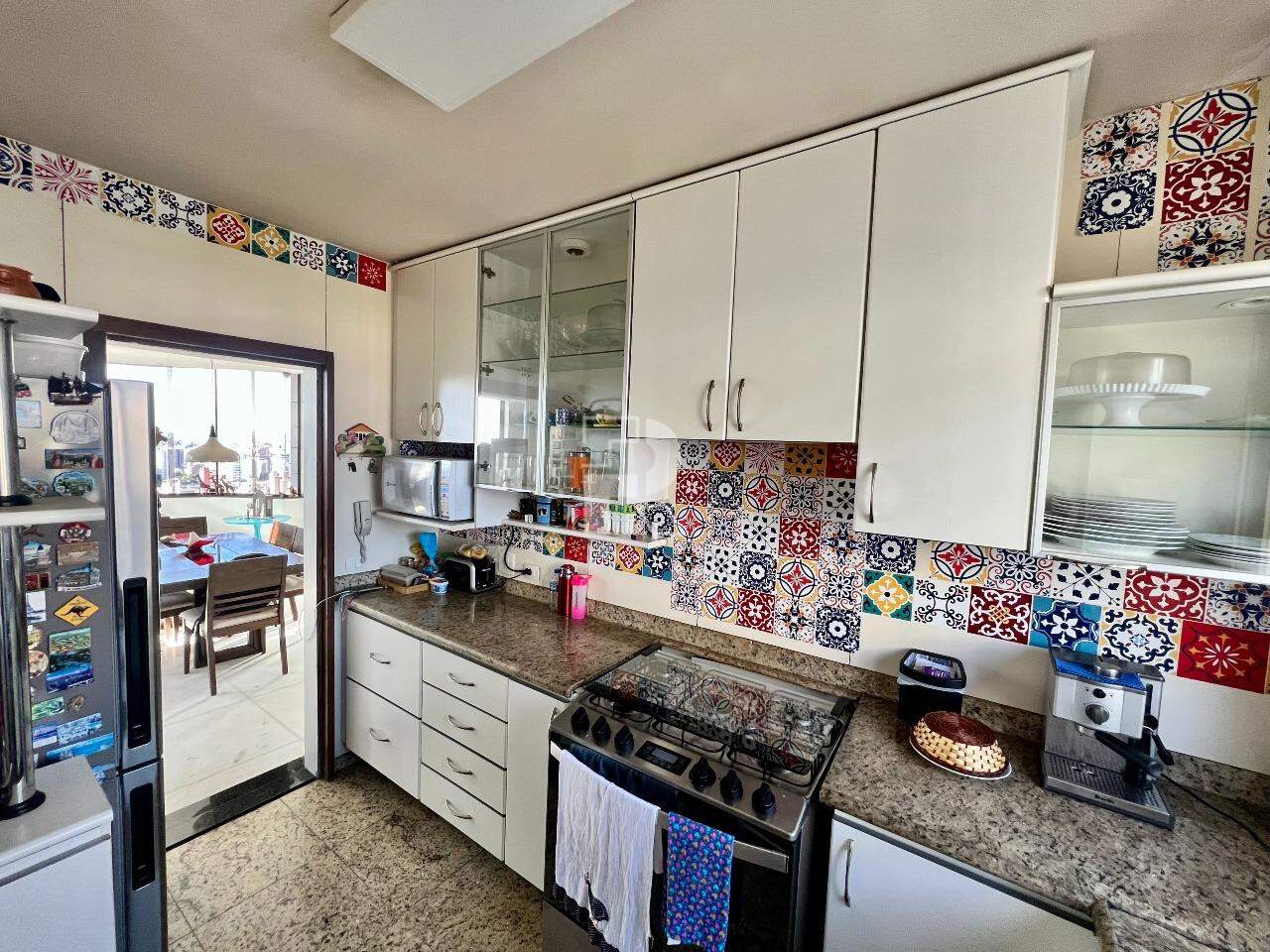 Cobertura Duplex com Vista Definitiva, Piscina Privativa e 4 Vagas – 295m²