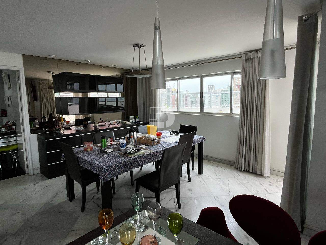 Cobertura à Venda – 3 Quartos, 1 Suíte, 2 Vagas – Lourdes – 204m²