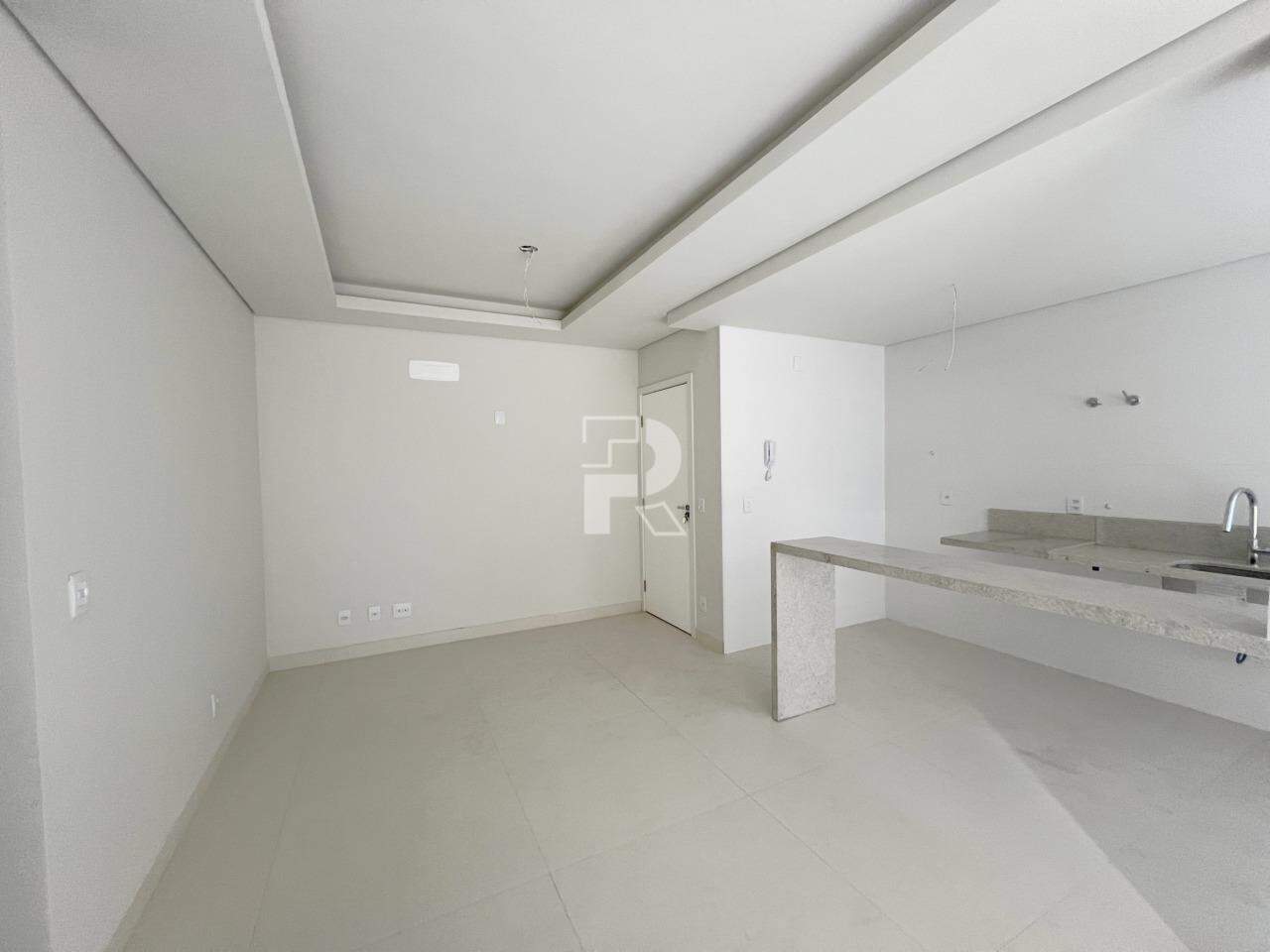 APARTAMENTO COM ÁREA PRIVATIVA 3 QUARTOS À VENDA - PRADO