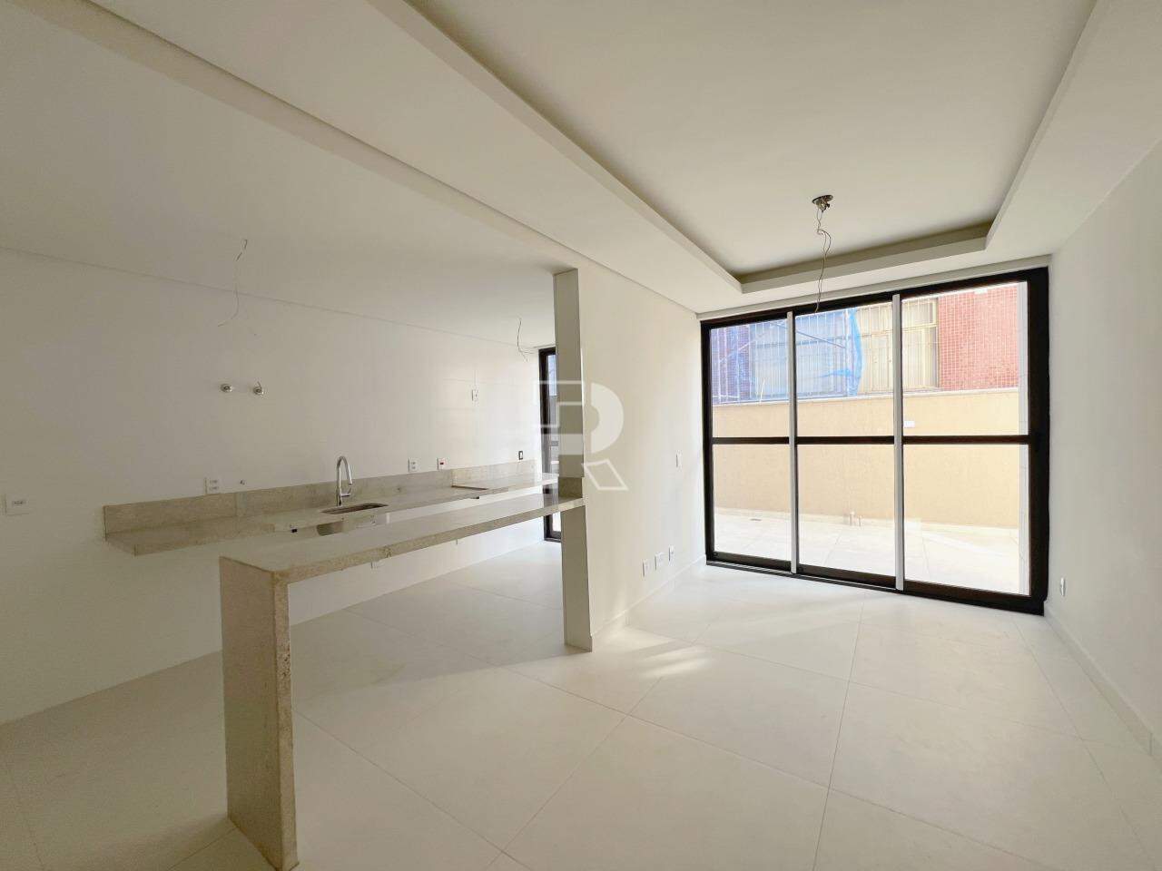 APARTAMENTO COM ÁREA PRIVATIVA 3 QUARTOS À VENDA - PRADO