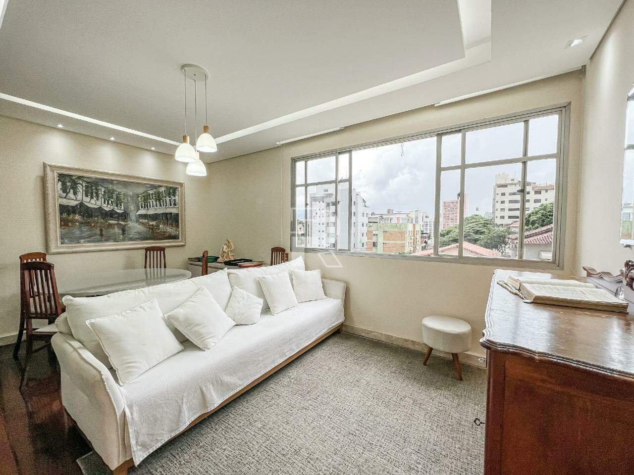 Apartamento à venda, 2 quartos, 1 suíte, 1 vaga, Santo Antônio - Belo Horizonte/MG