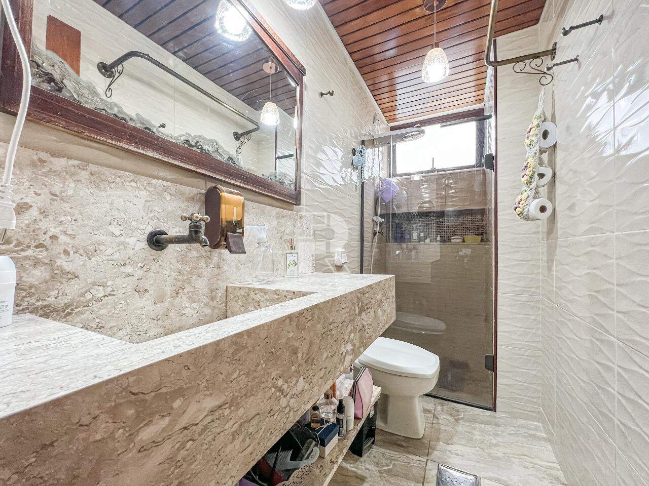 Apartamento à venda, 2 quartos, 1 suíte, 1 vaga, Santo Antônio - Belo Horizonte/MG