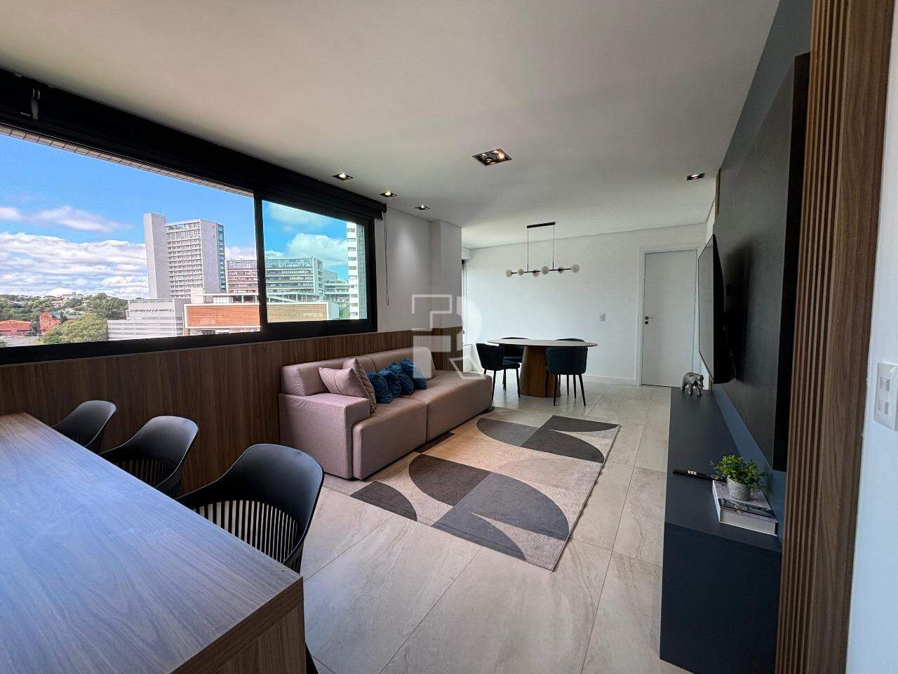 Apartamento mobiliado com 2 Quartos e 2 banheiros à Venda, 82 m² por R$ 1.399.000,00