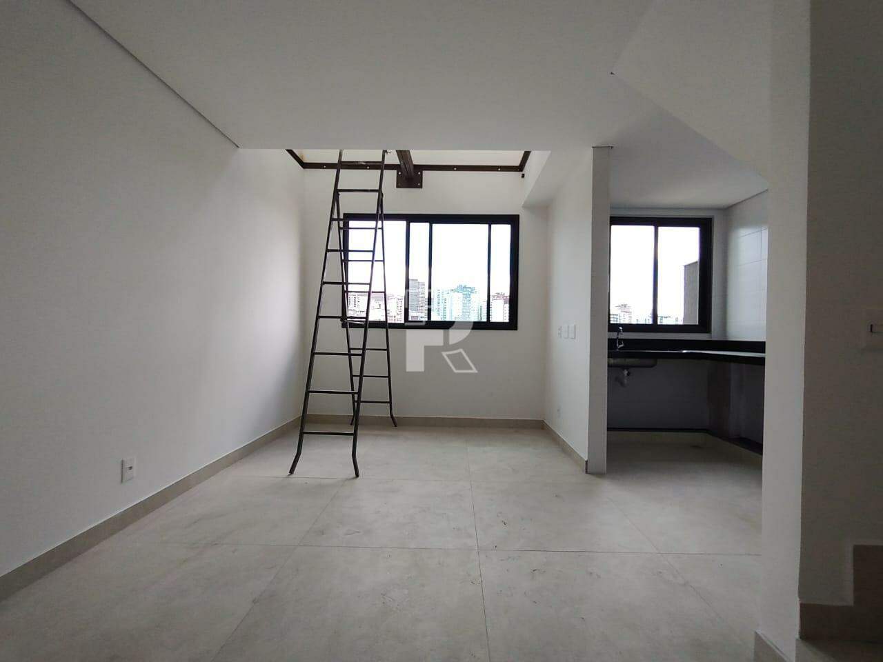 Cobertura residencial frente | 2 quartos (1 suíte) | 117,19 m² | 2 vagas | Serra - Centro-Sul, BH