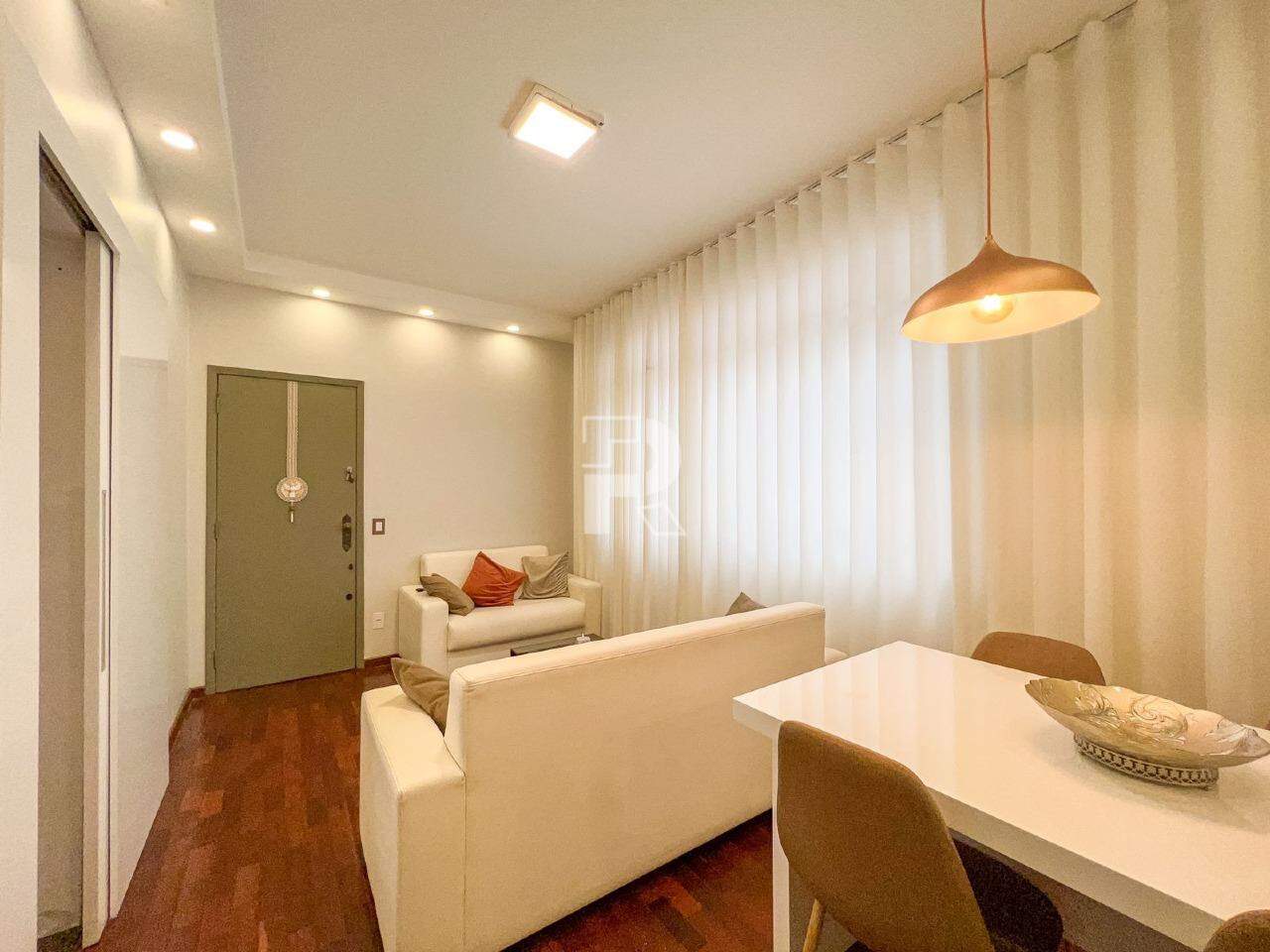 Apartamento à venda, 3 quartos, 1 suíte, 1 vaga, Santa Lúcia - Belo Horizonte/MG