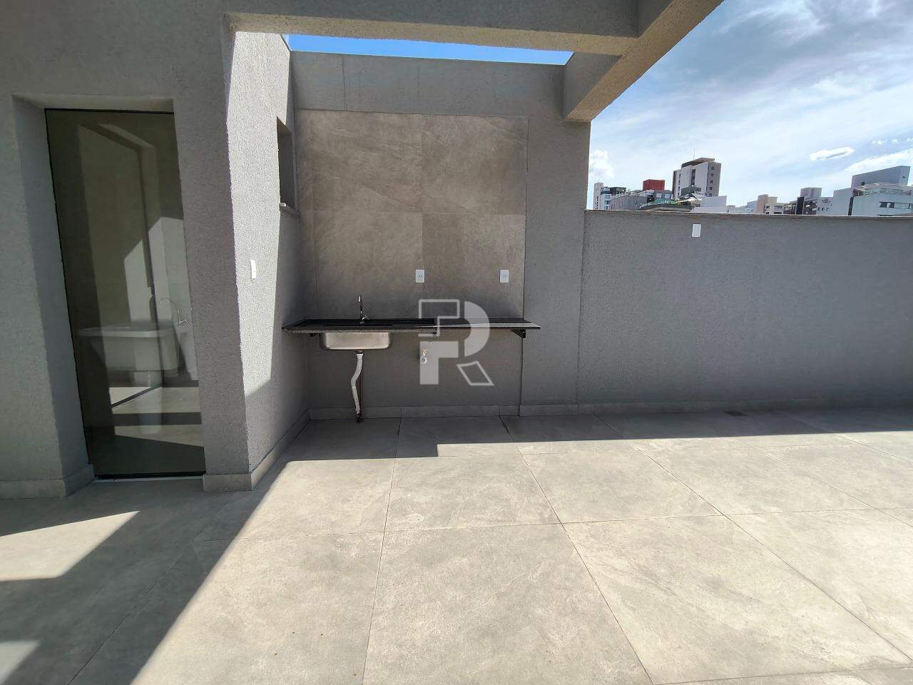 Cobertura à venda, 3 quartos, 2 suítes, 2 vagas, Santo Antônio - Belo Horizonte/MG