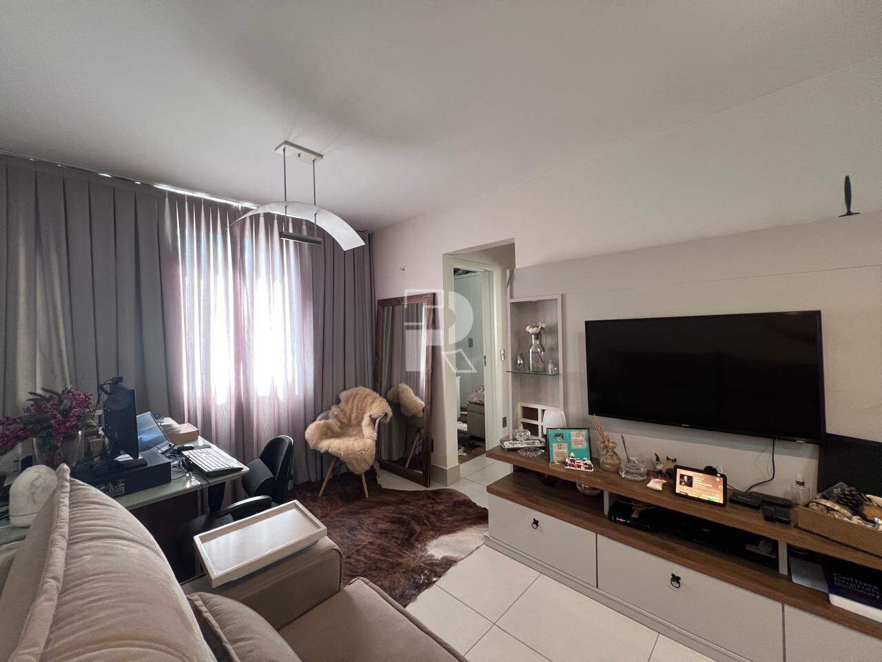 Apartamento à Venda – 2 Suítes | Área Privativa | Todo Mobiliado | Serra | R$ 850 Mil