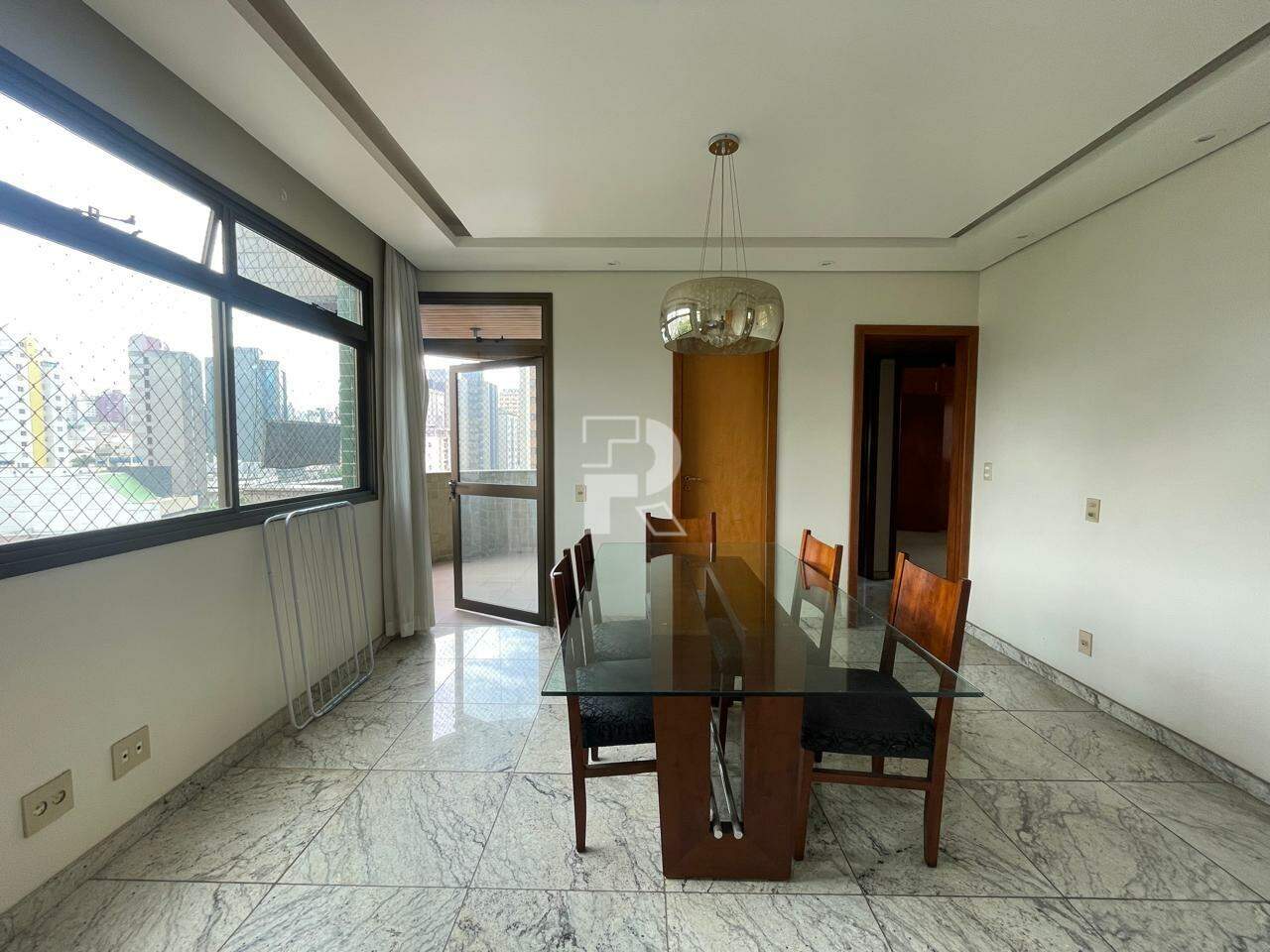 Apartamento à venda, 3 quartos, 1 suíte, 2 vagas, Savassi - Belo Horizonte/MG