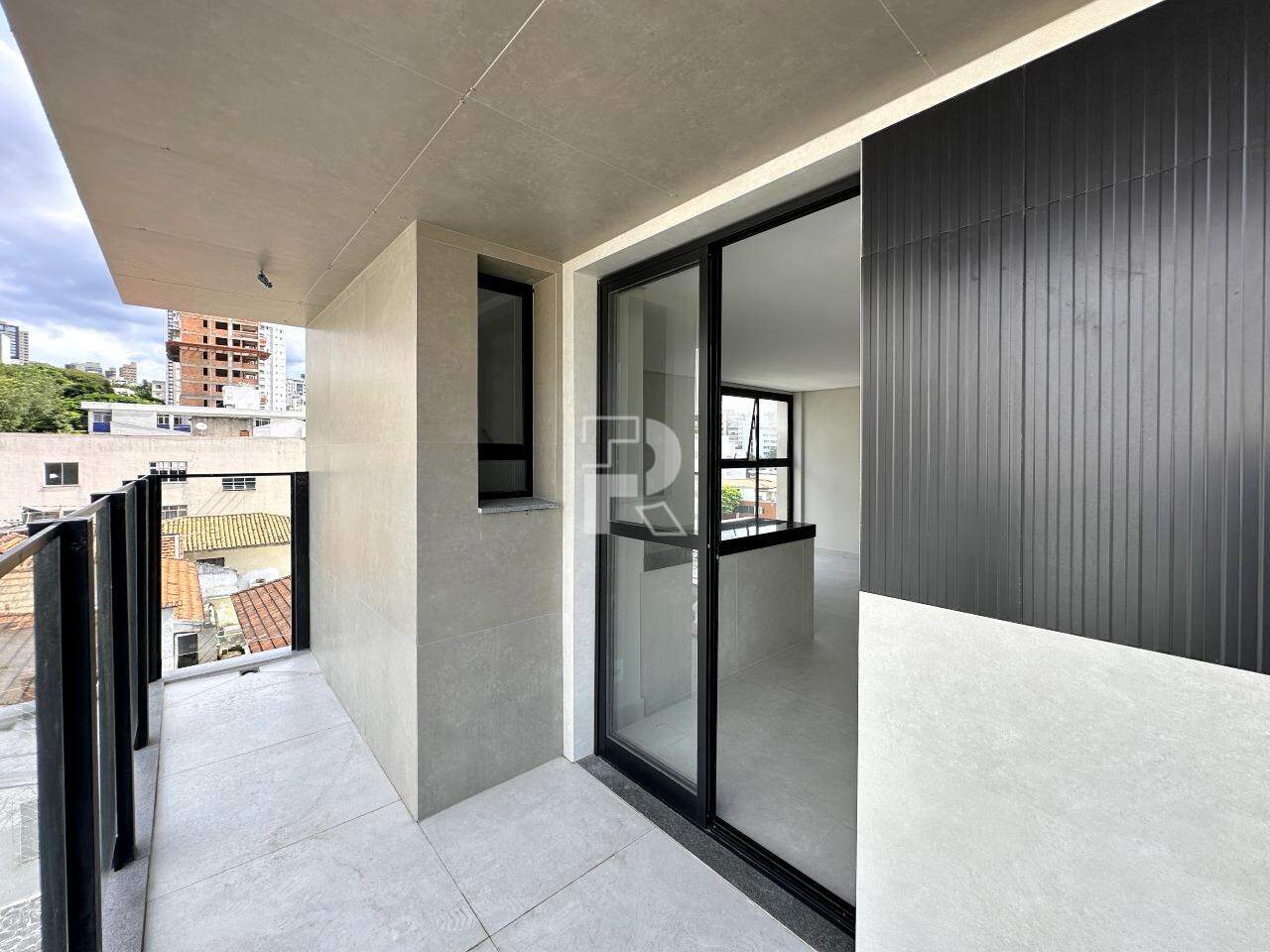 APARTAMENTO 2 SUÍTES - SANTO ANTÔNIO