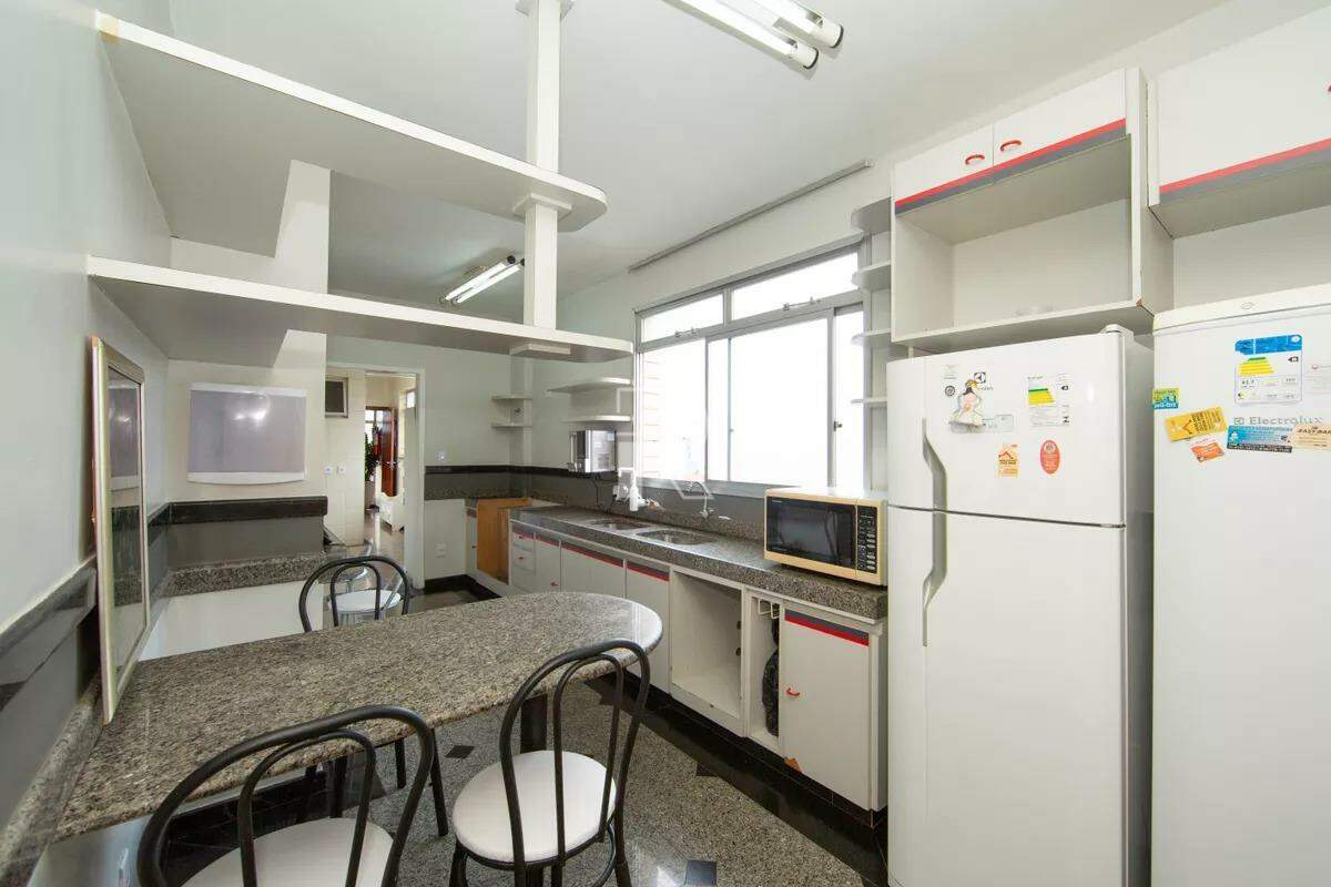 Cobertura à venda, 3 quartos, 1 suíte, 3 vagas, Prado - Belo Horizonte/MG