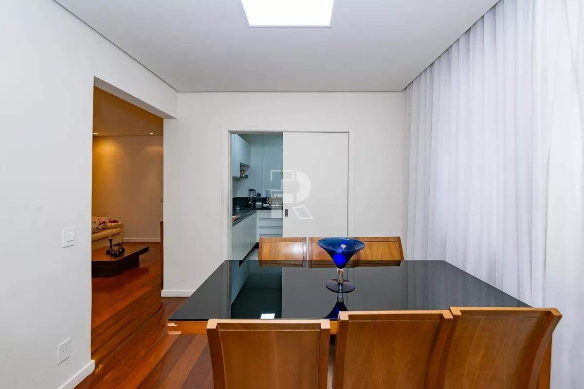 Apartamento à venda, 4 quartos, 1 suíte, 1 vaga, Coração de Jesus - Belo Horizonte/MG