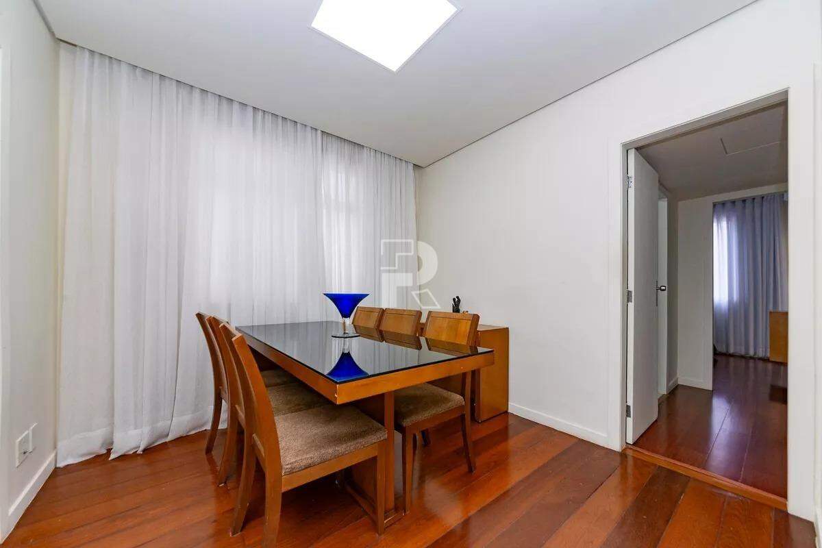 Apartamento à venda, 4 quartos, 1 suíte, 1 vaga, Coração de Jesus - Belo Horizonte/MG