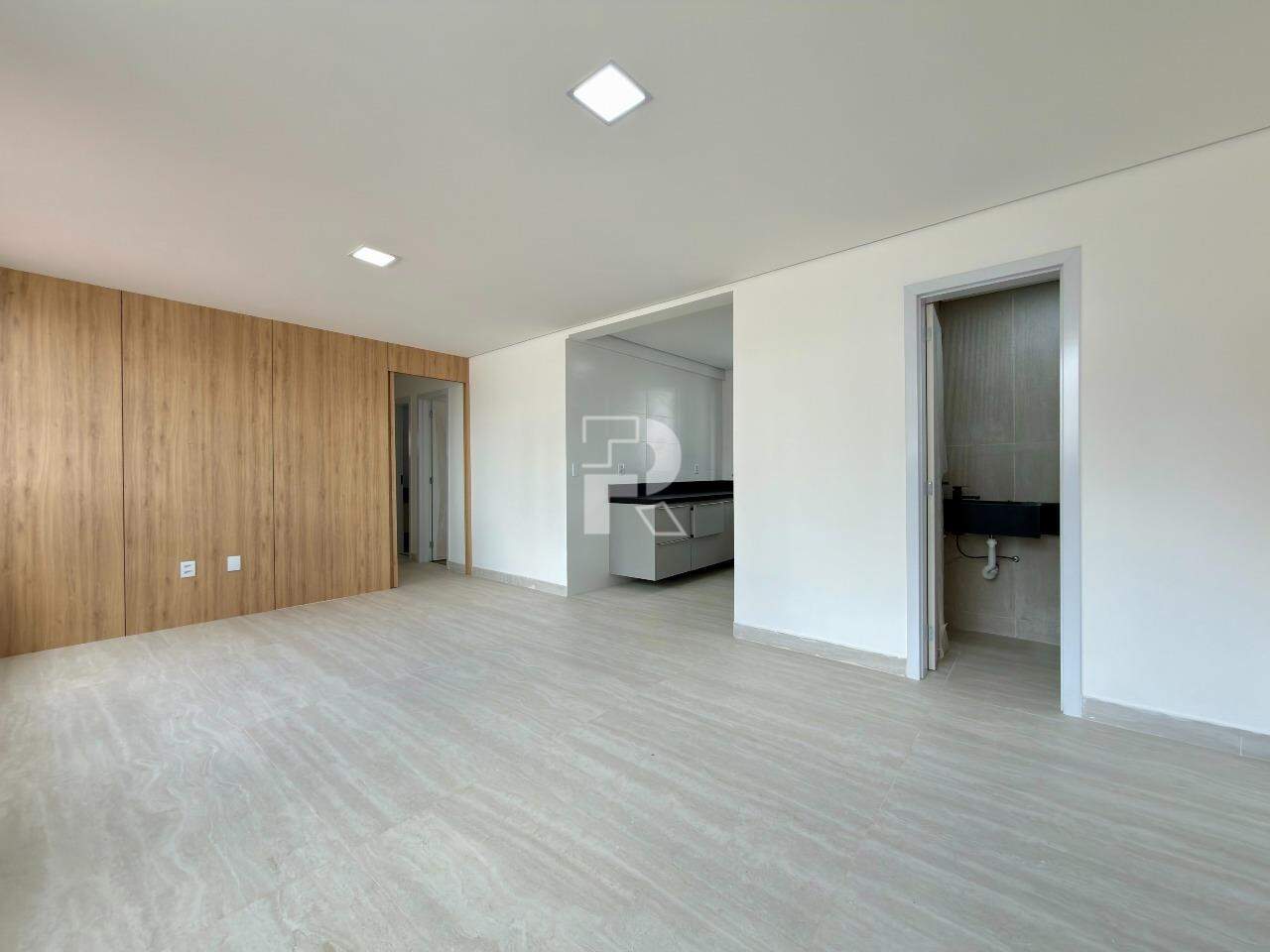 COBERTURA 4 QUARTOS À VENDA - BAIRRO PRADO