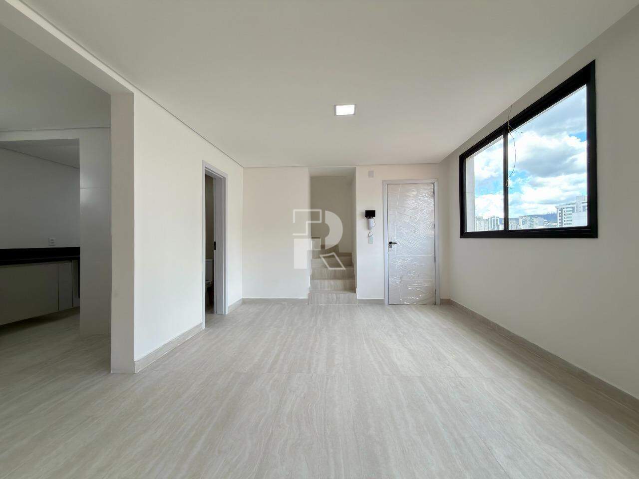 COBERTURA 4 QUARTOS À VENDA - BAIRRO PRADO