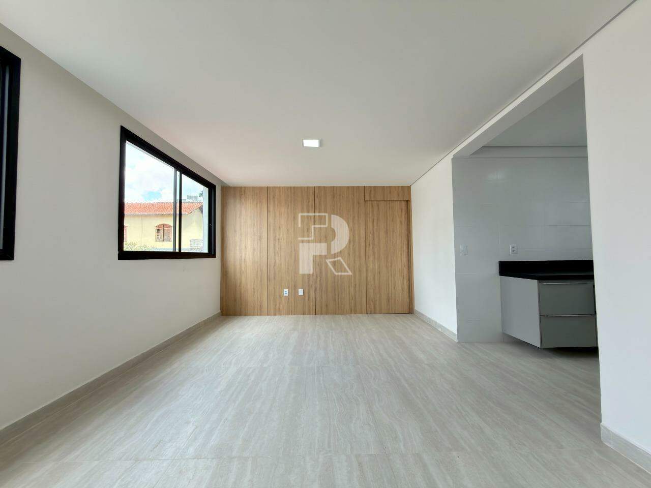 COBERTURA 4 QUARTOS À VENDA - BAIRRO PRADO