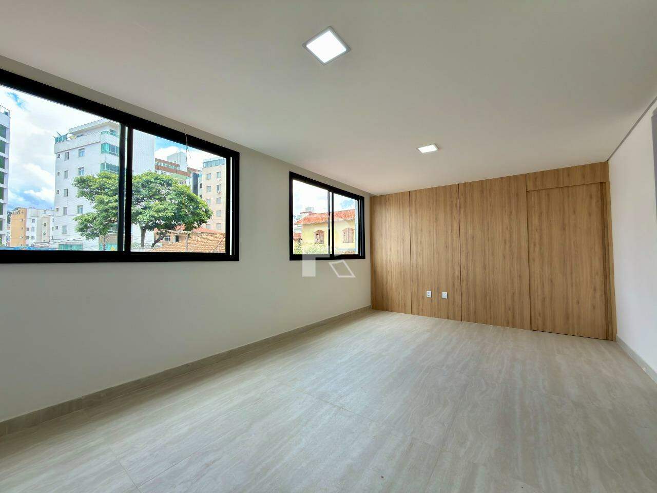 COBERTURA 4 QUARTOS À VENDA - BAIRRO PRADO