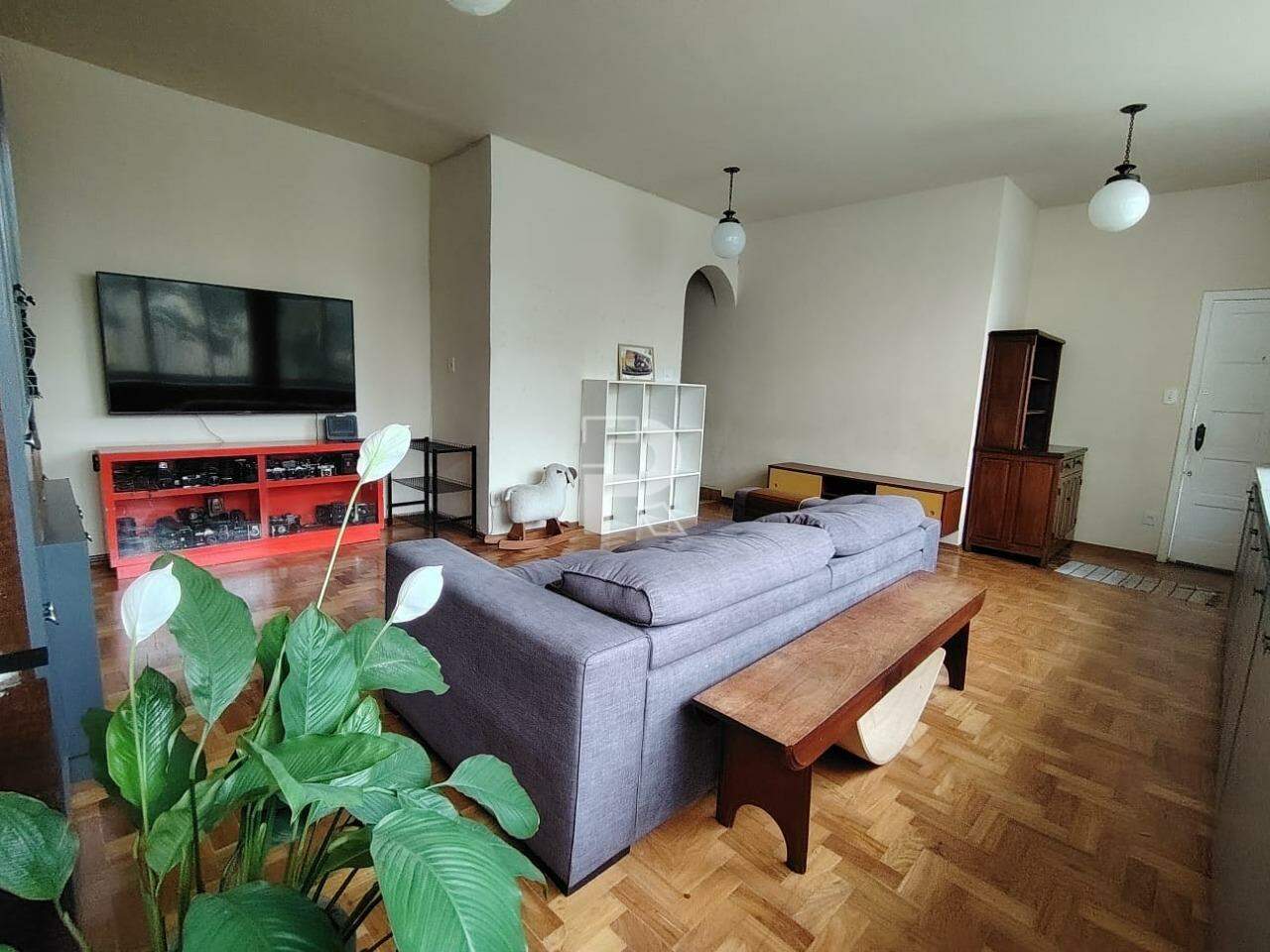 Apartamento 3 Quartos com Suíte, Elevador e Vaga Livre Próximo à Savassi