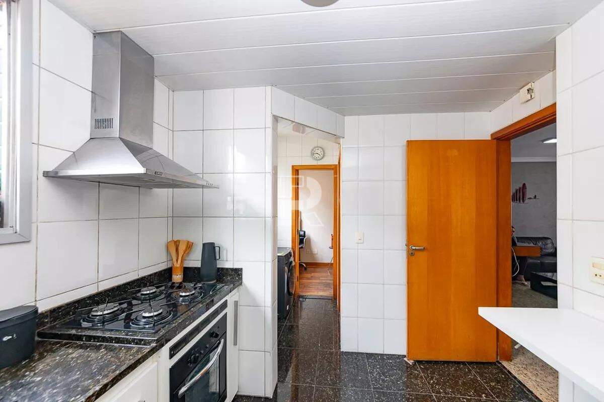 Cobertura à venda, 4 quartos, 1 suíte, 2 vagas, Prado - Belo Horizonte/MG