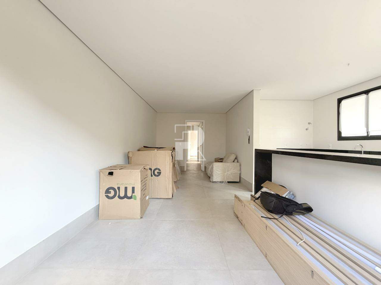 ÁREA PRIVATIVA 3 QUARTOS À VENDA - BAIRRO PRADO