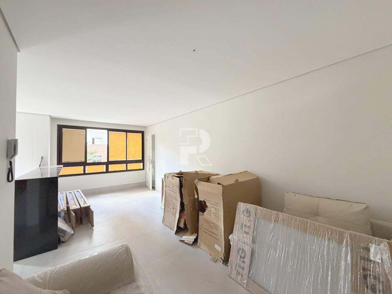 ÁREA PRIVATIVA 3 QUARTOS À VENDA - BAIRRO PRADO