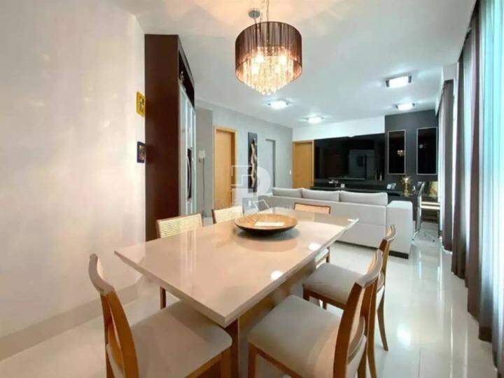 Apartamento à venda na Savassi, com 4 quartos (3 suítes) e 3 vagas 