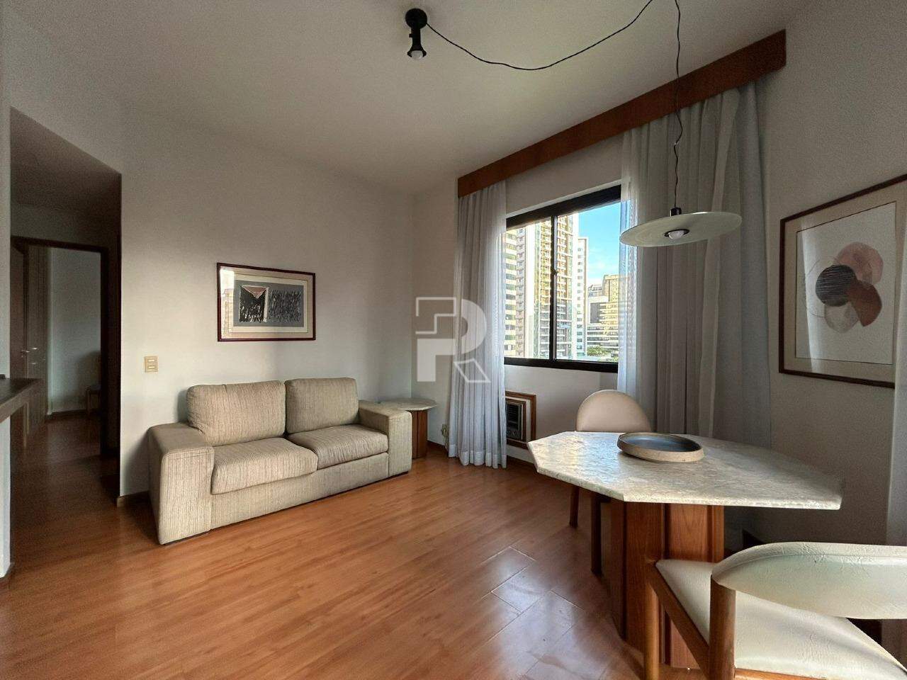 Apartamento 1 quarto mobiliado com varanda e 1 vaga na Savassi | Belo Horizonte