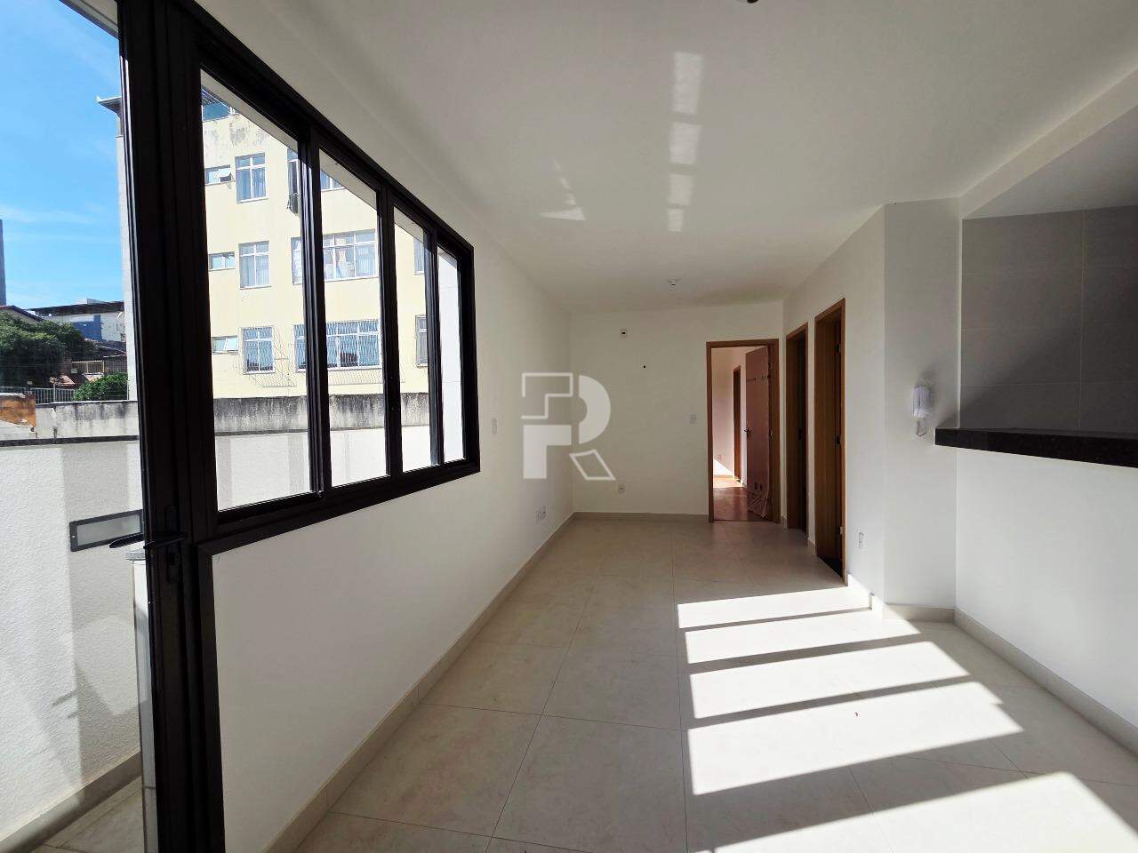 Apartamentpo de área privativa à venda com 136 m², 3 quartos (1 suíte)