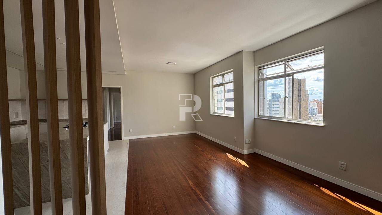 Apartamento à venda, 3 quartos, 1 suíte, 1 vaga, Savassi - Belo Horizonte/MG