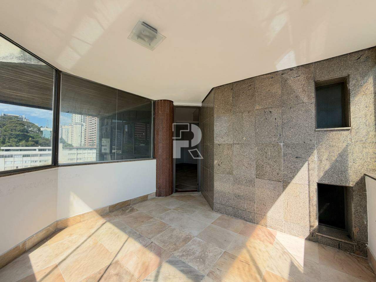 Cobertura com 5 Quartos e 5 banheiros à Venda, 382 m² por R$ 2.990.000,00