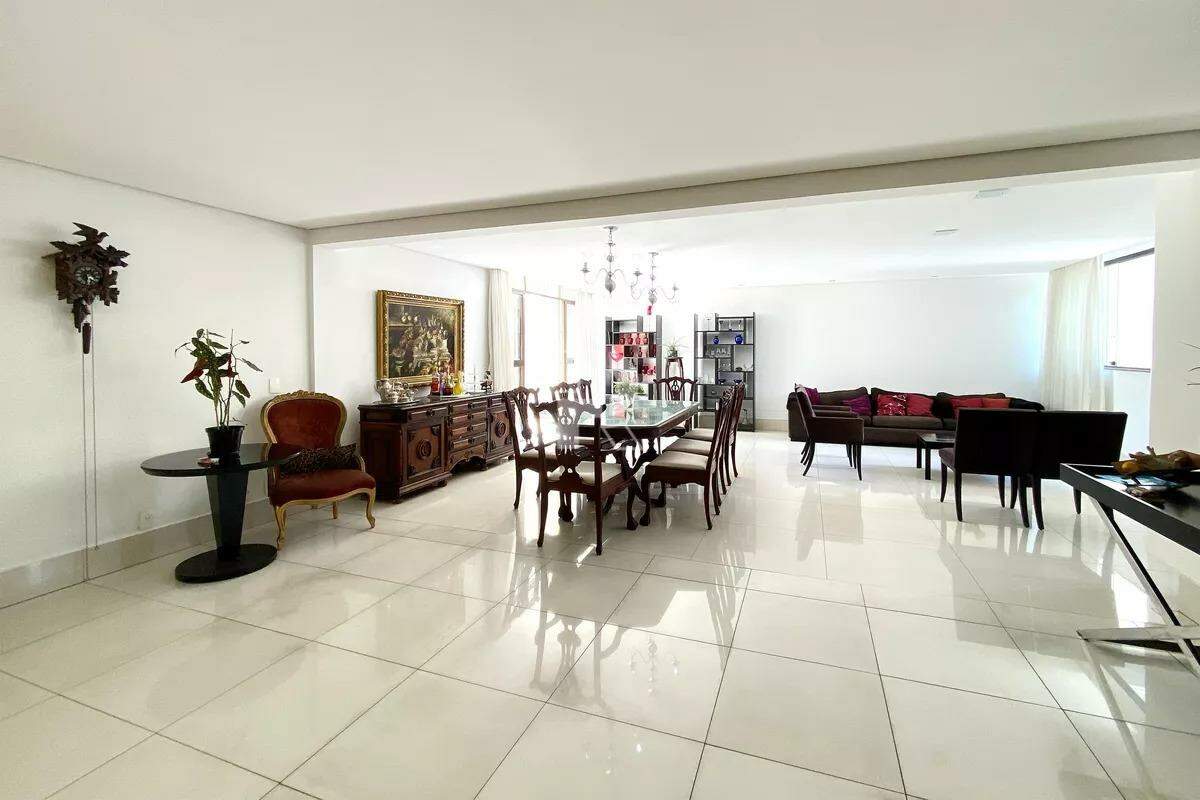 APARTAMENTO 4 QUARTOS À VENDA – ÁREA PRIVATIVA PRADO