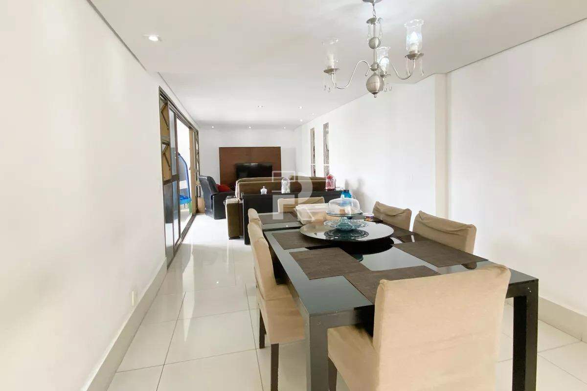 APARTAMENTO 4 QUARTOS À VENDA – ÁREA PRIVATIVA PRADO