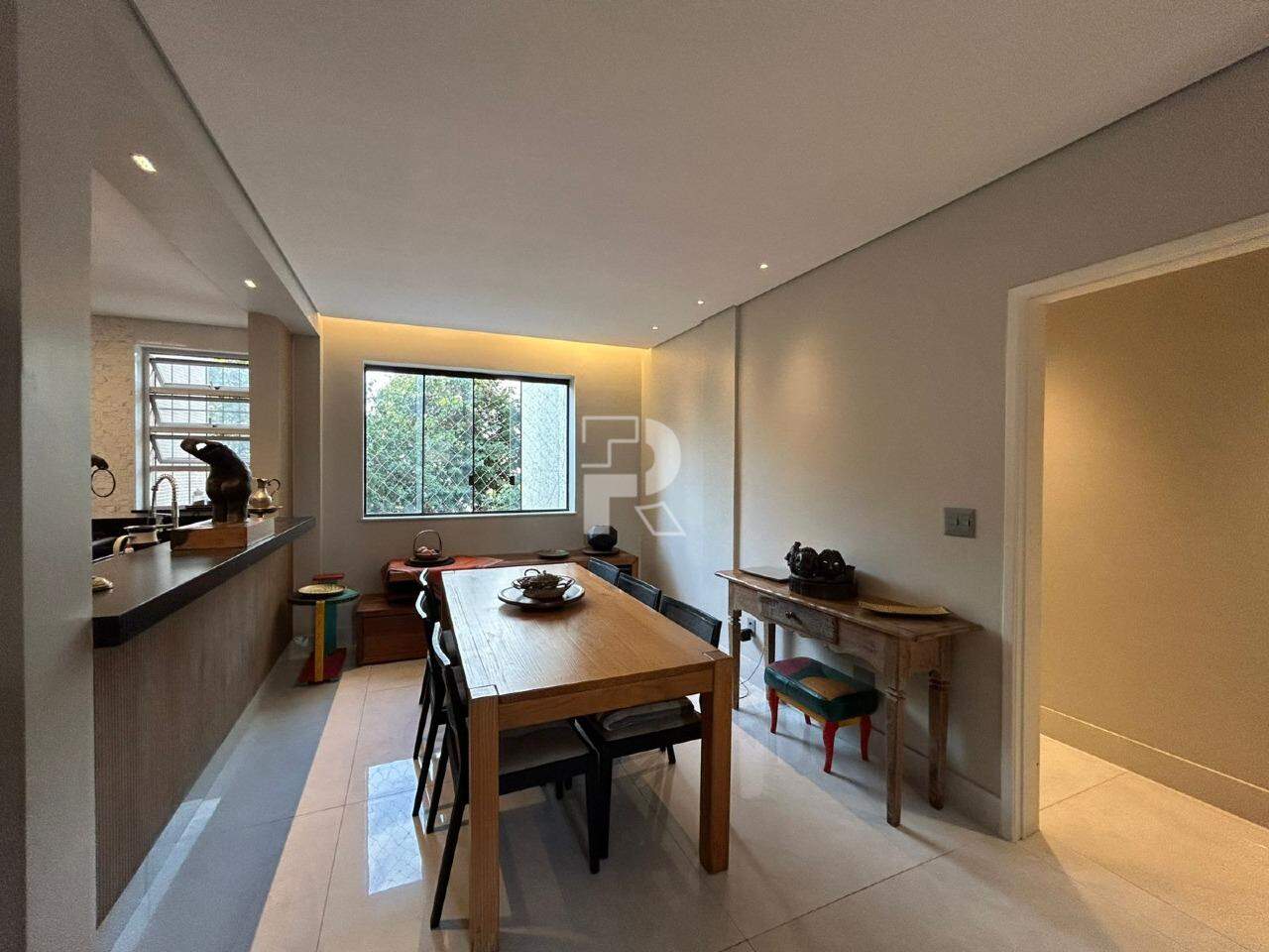 Apartamento Exclusivo de 135m² em Torre Única – Totalmente Reformado, Alto Padrão e Localização Privilegiada