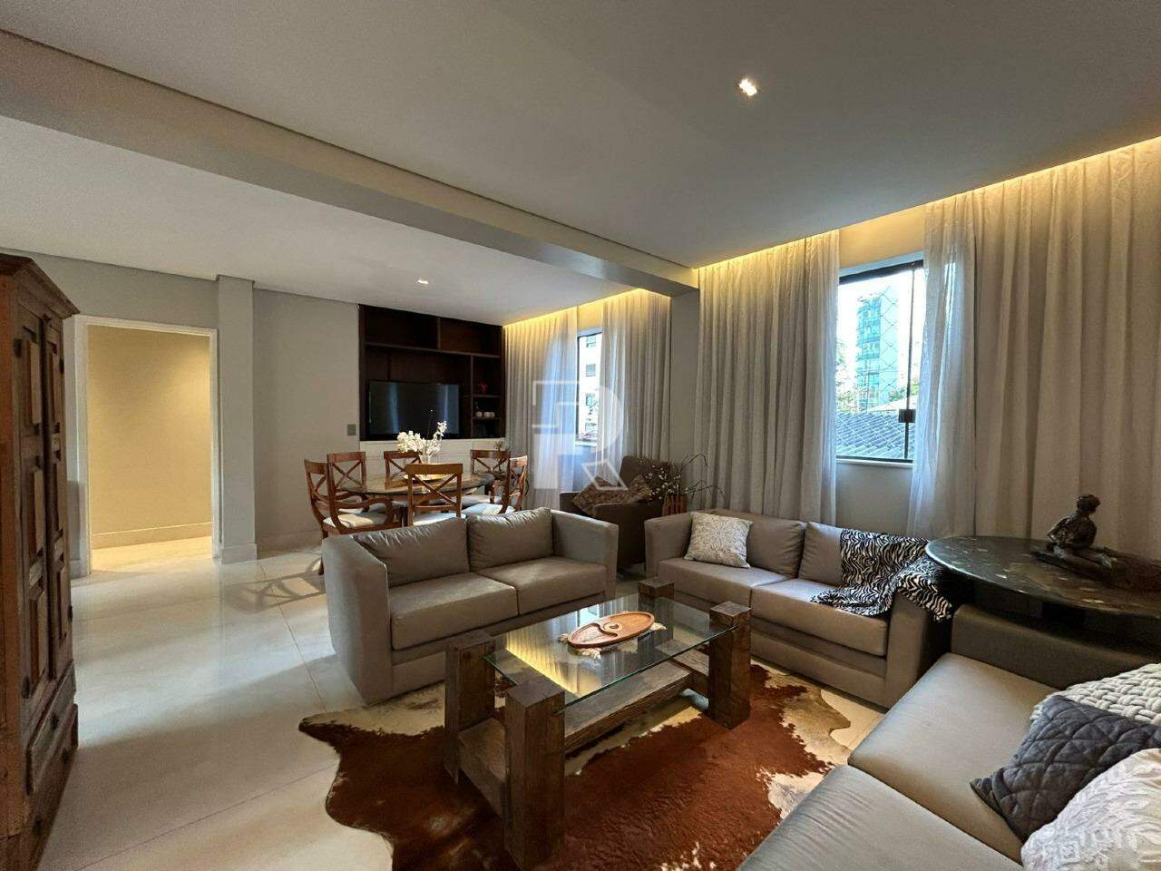 Apartamento Exclusivo de 135m² em Torre Única – Totalmente Reformado, Alto Padrão e Localização Privilegiada