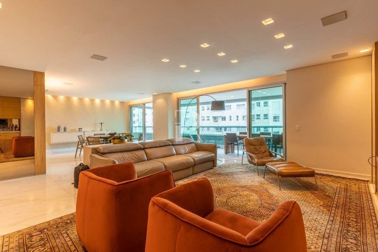 Apartamento à venda, 4 quartos, 4 suítes, 4 vagas, Vila da Serra - Nova Lima/MG