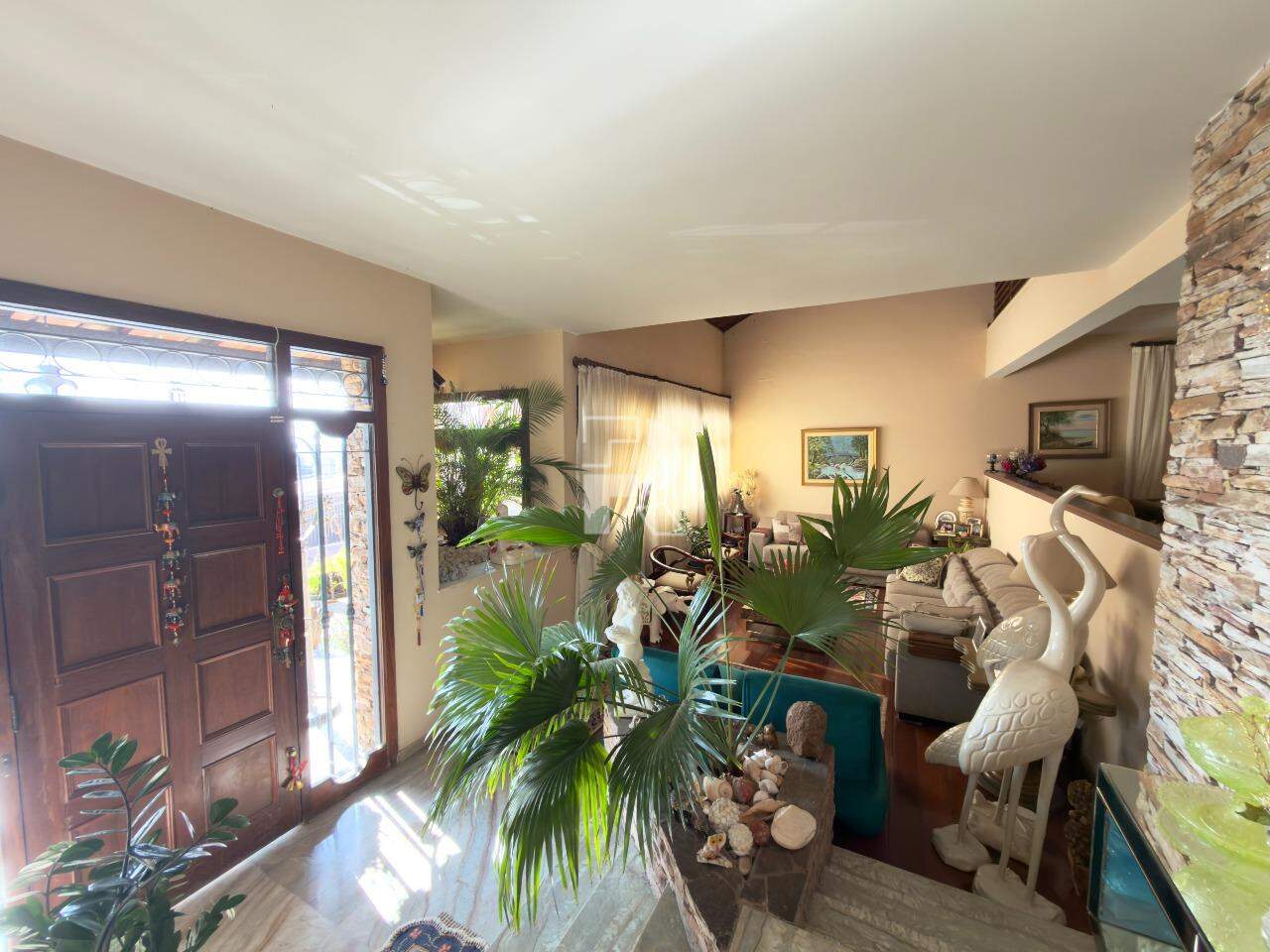 Casa à venda 374m² por R$ 2.000.000,00