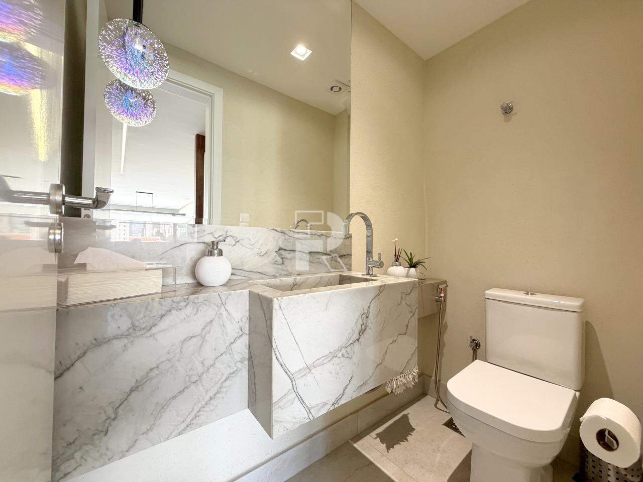 APARTAMENTO 3 SUÍTES À VENDA - PRADO
