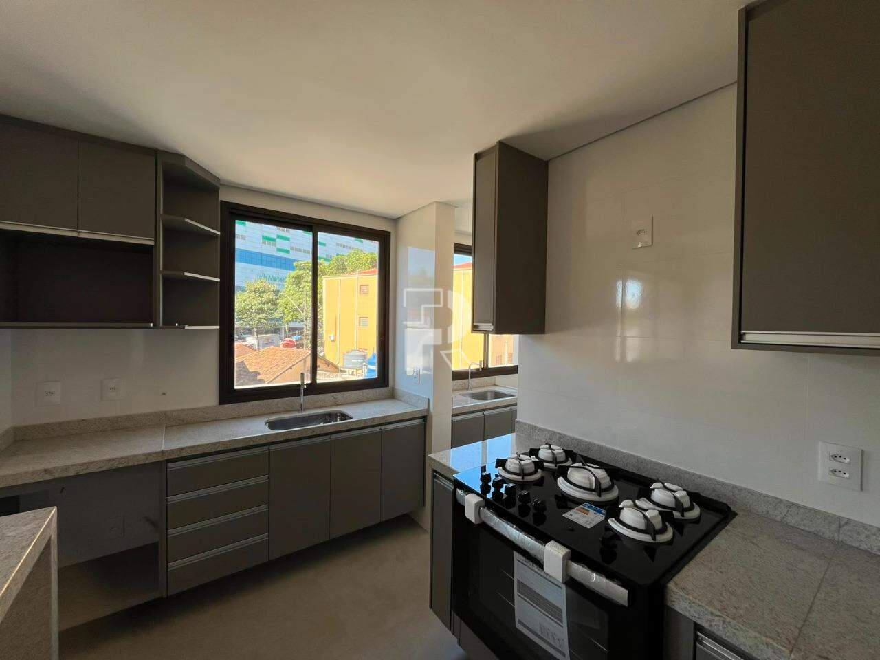 Apartamento à venda, 2 quartos, 1 suíte, 2 vagas, Prado - Belo Horizonte/MG