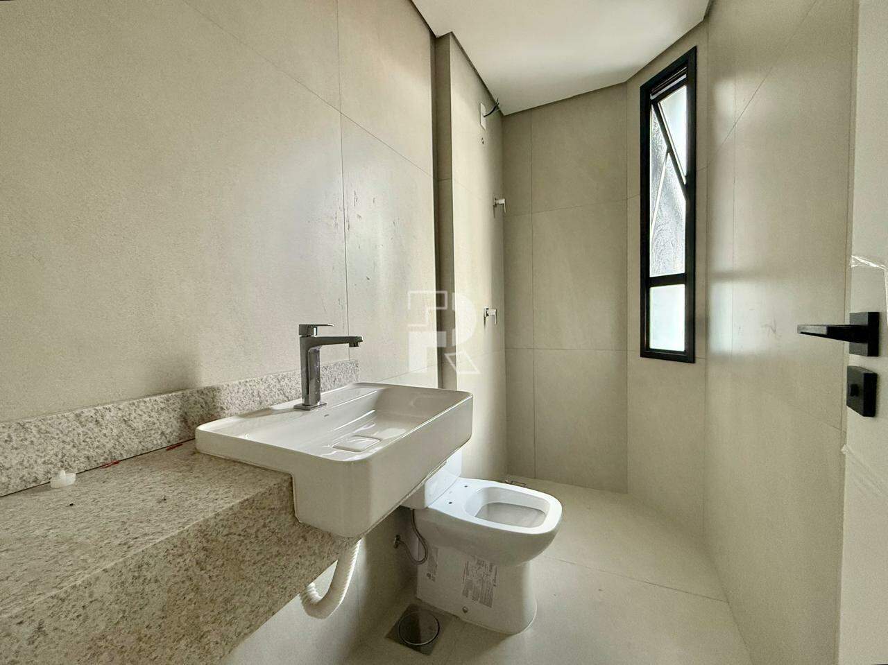 COBERTURA | 3 QUARTOS | 2 BANHOS | 2 VAGAS DE GARAGEM | BAIRRO SANTA LÚCIA | VALOR DE VENDA: R$ 2.590.000,00