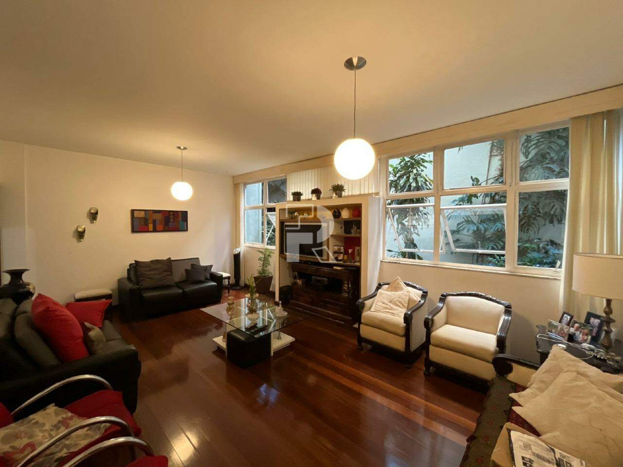 Apartamento à venda, 4 quartos, 1 suíte, 4 vagas, Savassi - Belo Horizonte/MG