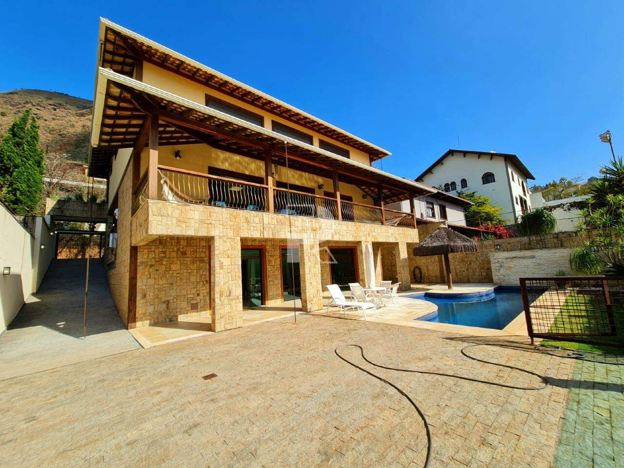 Casa à venda, 4 quartos, 4 suítes, 6 vagas, Mangabeiras - Belo Horizonte/MG