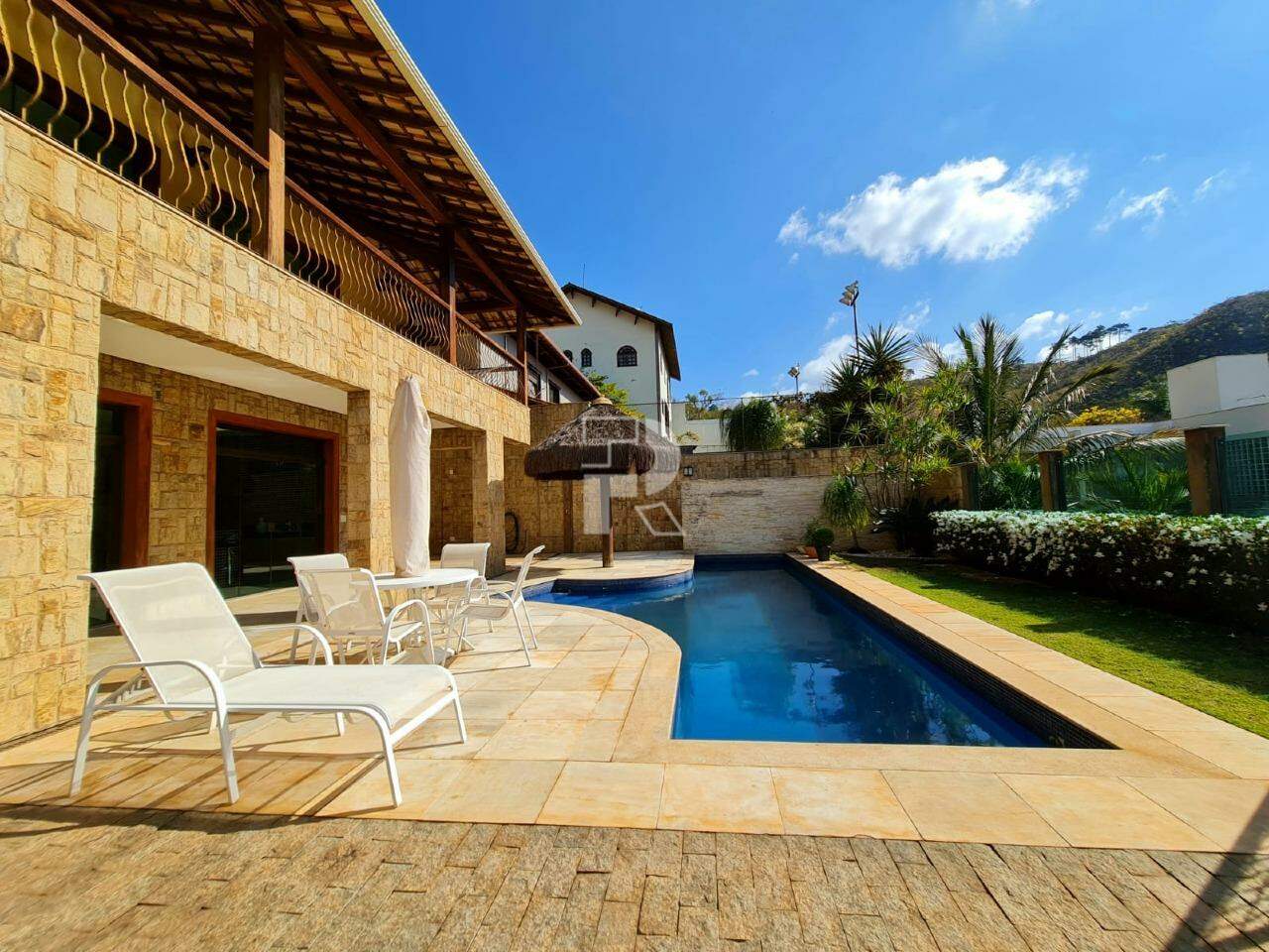 Casa à venda, 4 quartos, 4 suítes, 6 vagas, Mangabeiras - Belo Horizonte/MG