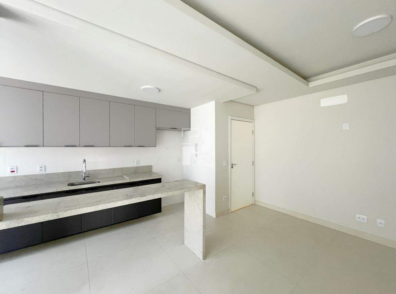 APARTAMENTO COM ÁREA PRIVATIVA 3 QUARTOS PRADO ALUGUEL