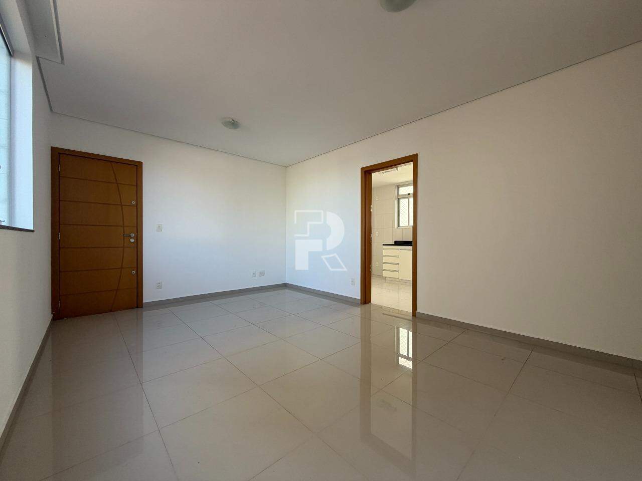 APARTAMENTO 3 QUARTOS À VENDA BARROCA