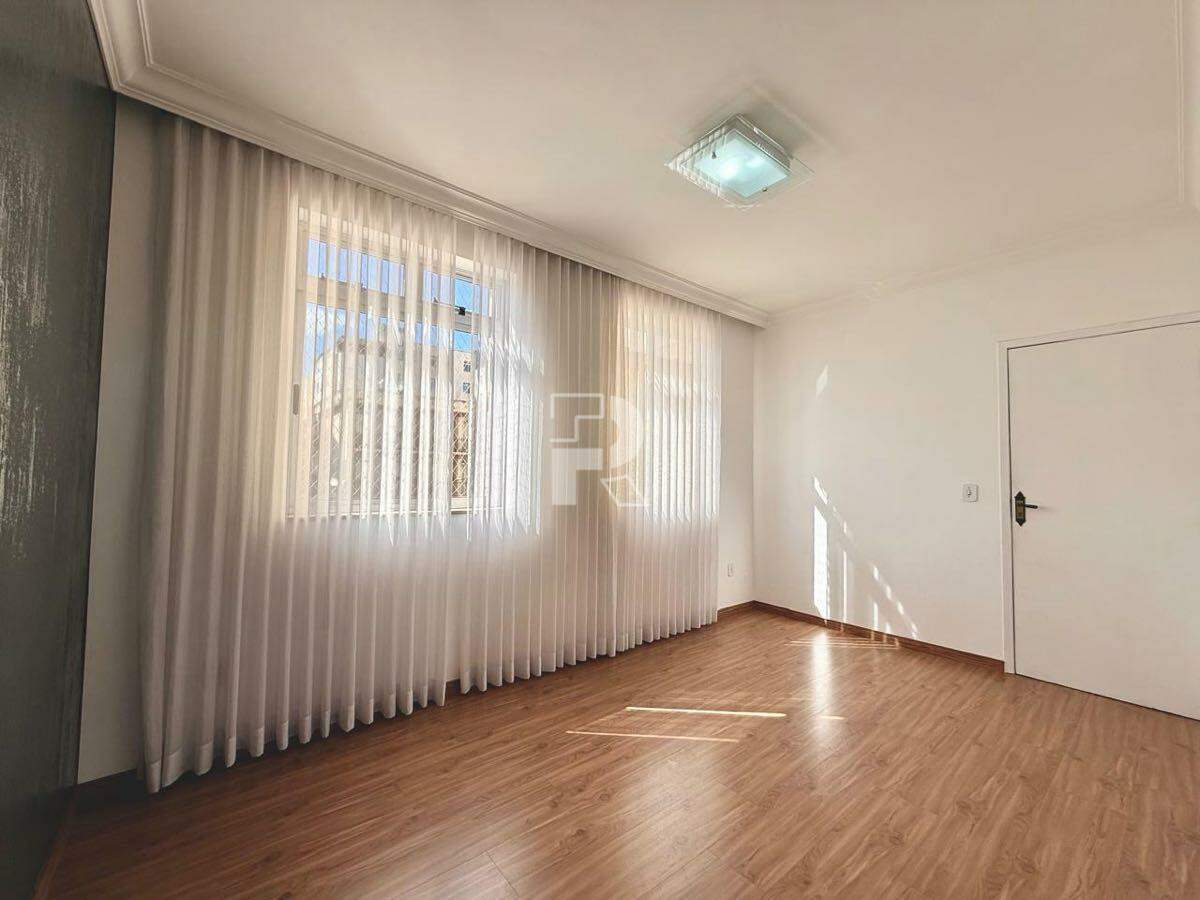 APARTAMENTO 3 QUARTOS À VENDA - BAIRRO PRADO